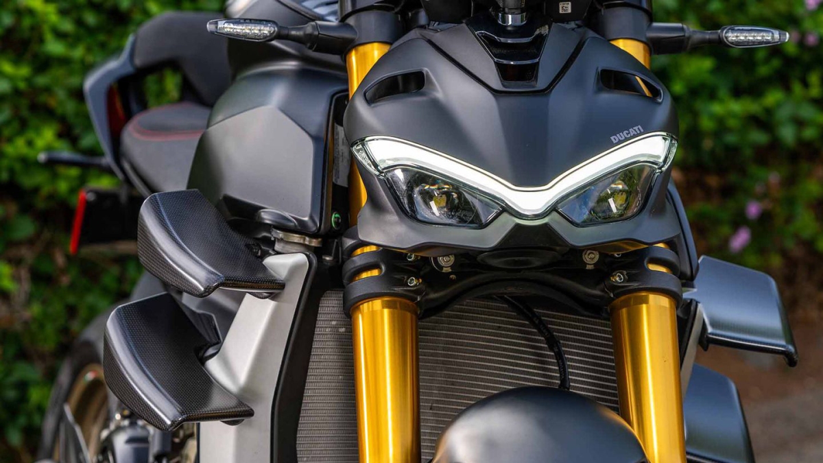 Ducati Streetfighter V4S 2021 độ gần 48.000 USD có gì hot ?